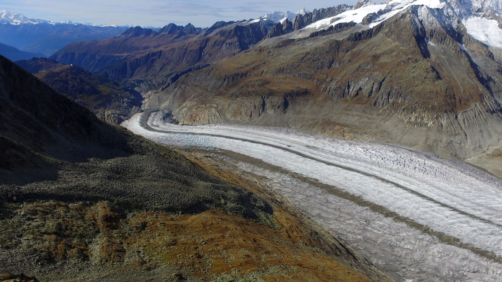 Aletschgletscher - Ansicht in Richtung Tal